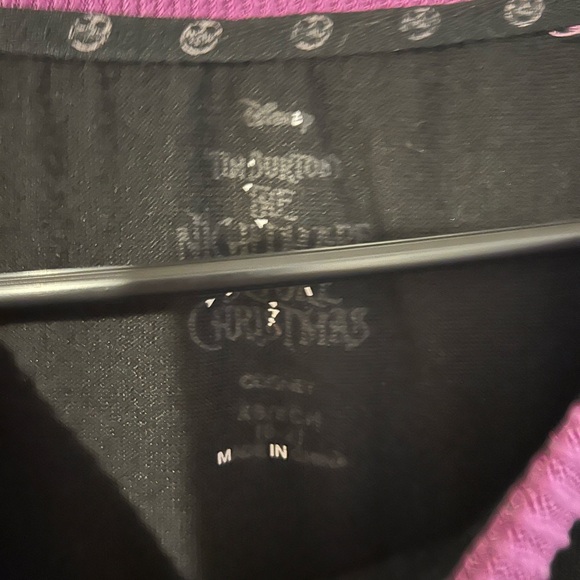 NIGHTMARE BEFORE CHRISTMAS WOMEN'S SLEEPSHIRT Size XS - Picture 3 of 4